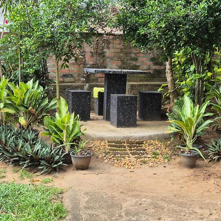 Lazy Bear Best Hostel In Kandy Extérieur photo