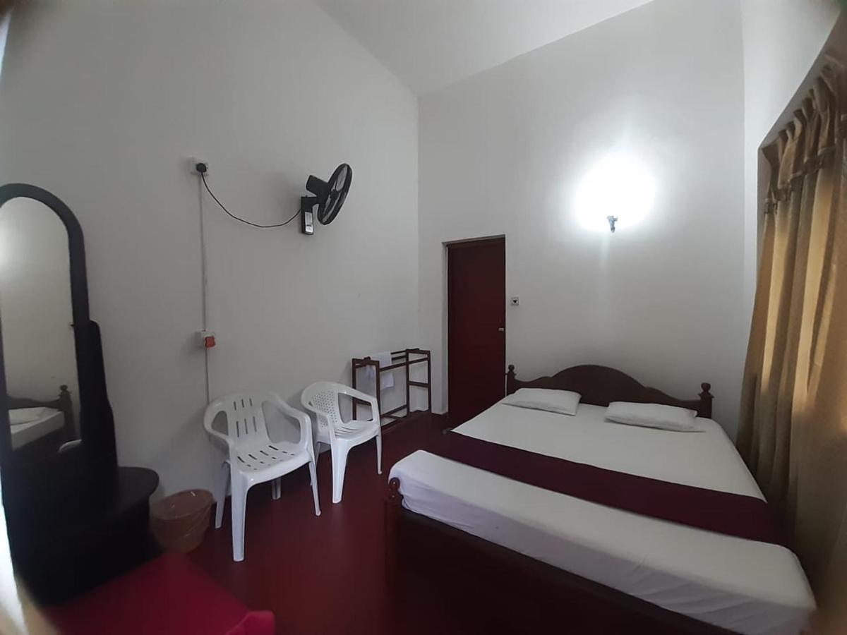 Lazy Bear Best Hostel In Kandy Extérieur photo
