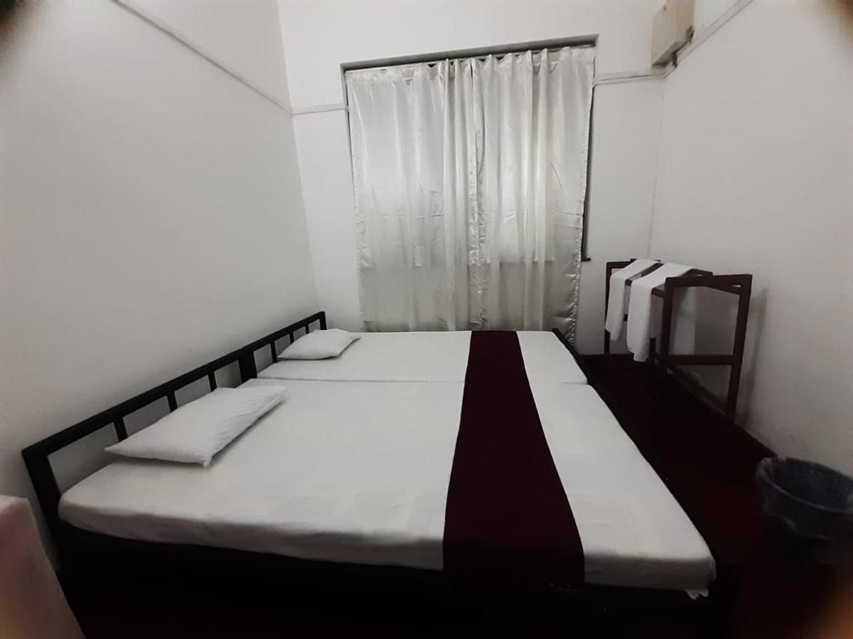 Lazy Bear Best Hostel In Kandy Extérieur photo