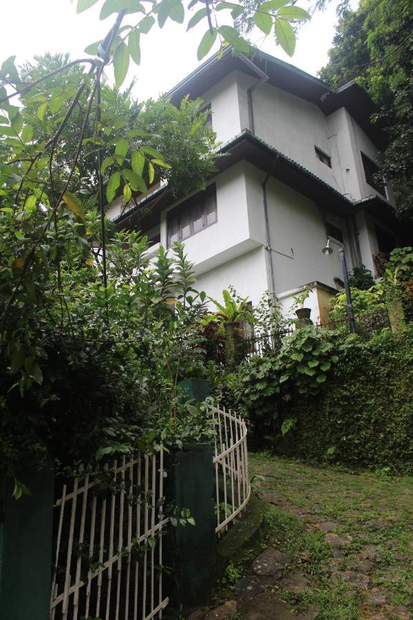 Lazy Bear Best Hostel In Kandy Extérieur photo